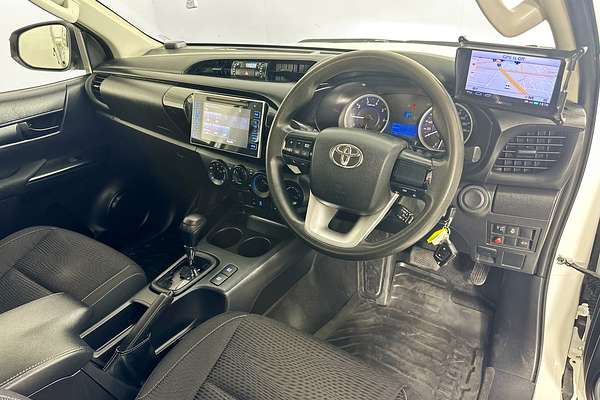 2019 Toyota HILUX SR (4x4) GUN126R MY19 UPGRADE 4X4