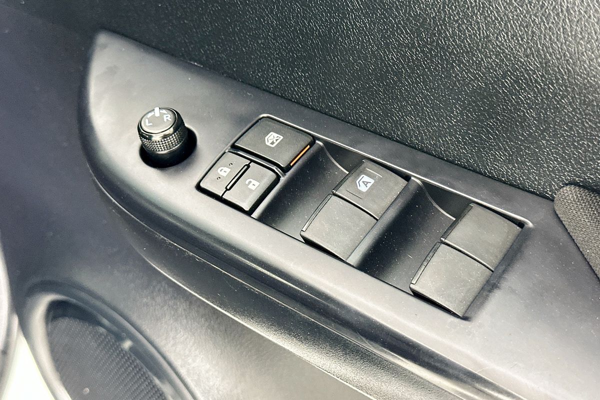 2022 Toyota HILUX SR (4x4) GUN126R 4X4