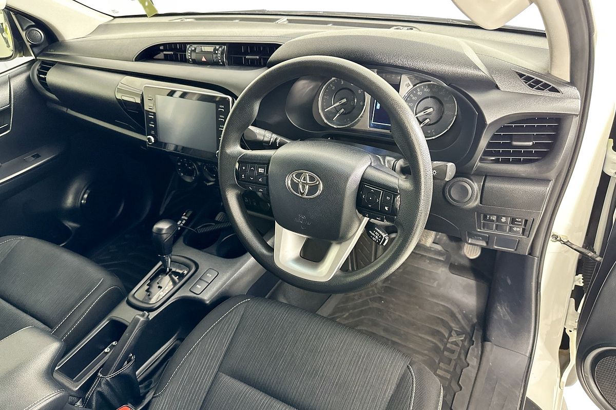 2023 Toyota HILUX SR (4x4) GUN126R 4X4