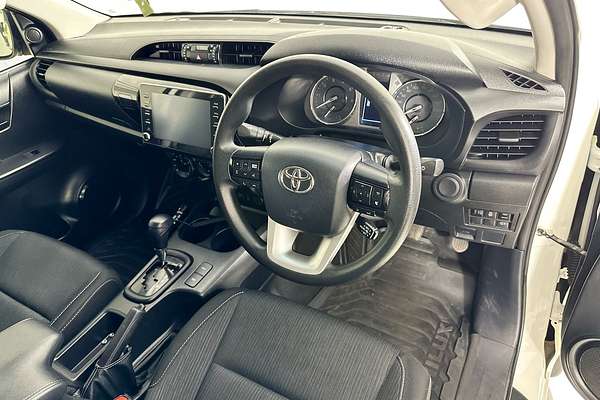 2023 Toyota HILUX SR (4x4) GUN126R 4X4