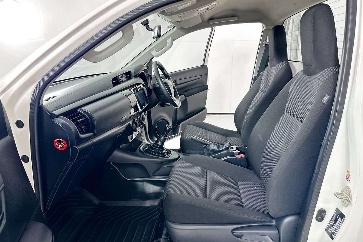 2018 Toyota HILUX WORKMATE TGN121R MY17 REAR WHEEL DRIVE
