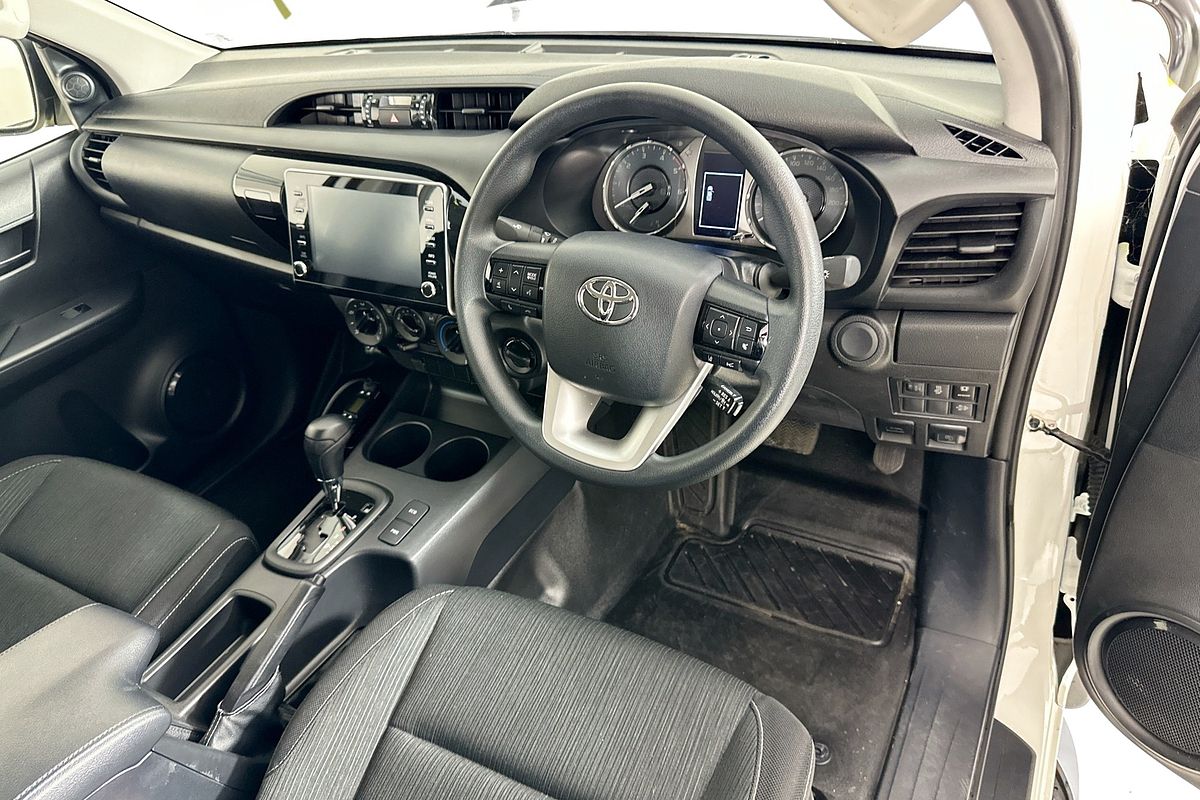 2023 Toyota HILUX SR (4x4) GUN126R 4X4
