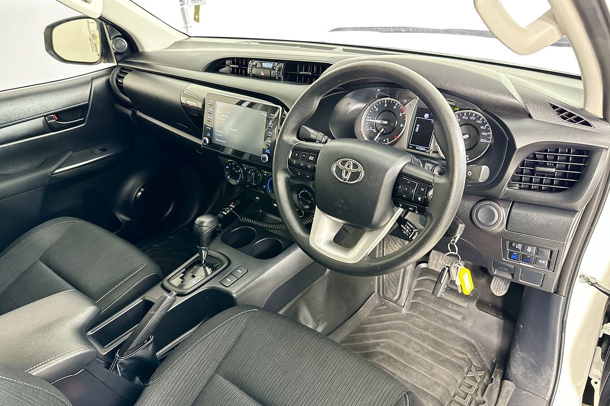 2023 Toyota HILUX SR (4x4) GUN126R 4X4