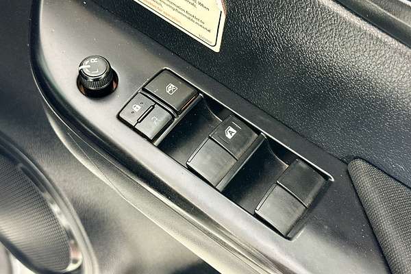 2021 Toyota HILUX SR (4x4) GUN126R FACELIFT 4X4