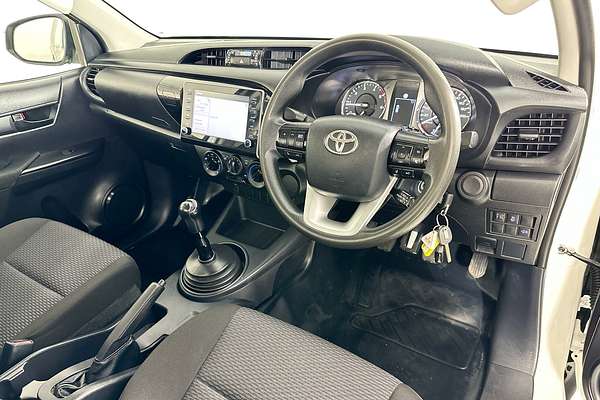 2020 Toyota HILUX WORKMATE HI-RIDER GUN135R FACELIFT 4x2