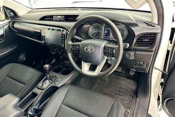 2023 Toyota HILUX SR (4x4) GUN126R 4X4