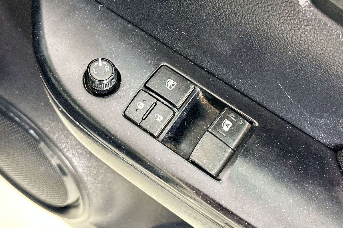 2020 Toyota HILUX WORKMATE TGN121R MY19 UPGRADE REAR WHEEL DRIVE