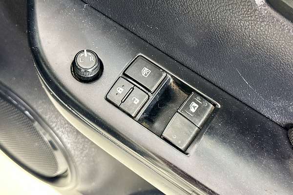 2020 Toyota HILUX WORKMATE TGN121R MY19 UPGRADE REAR WHEEL DRIVE