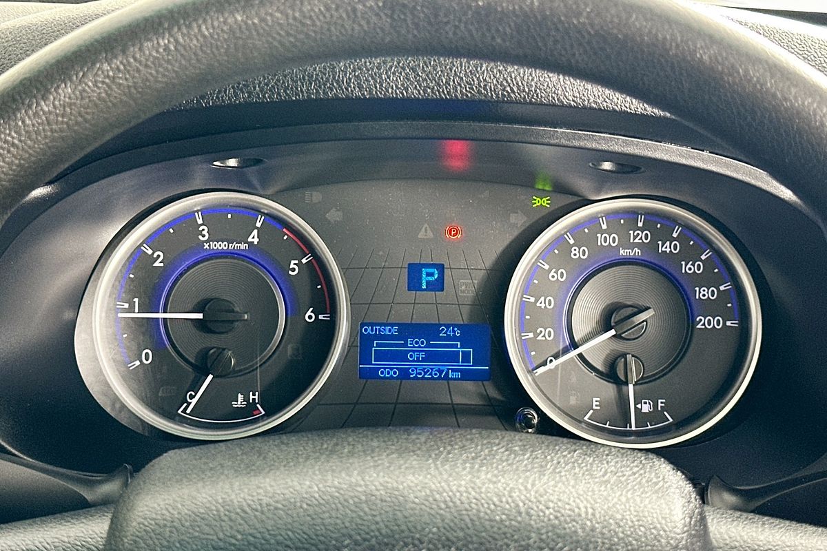 2017 Toyota HILUX SR (4x4) GUN126R 4X4