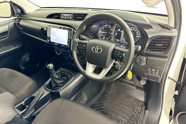 2024 Toyota HILUX SR (4x4) GUN126R 4X4
