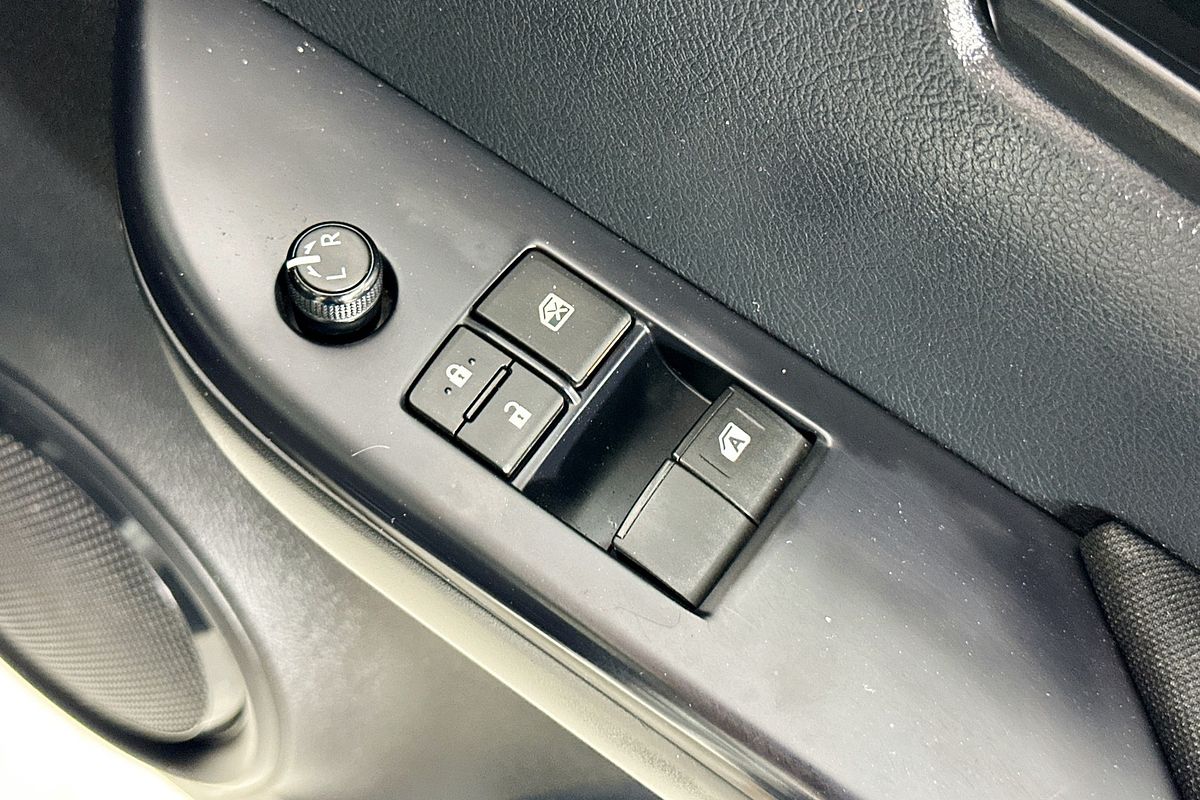 2023 Toyota HILUX WORKMATE (4x2) TGN121R 4x2