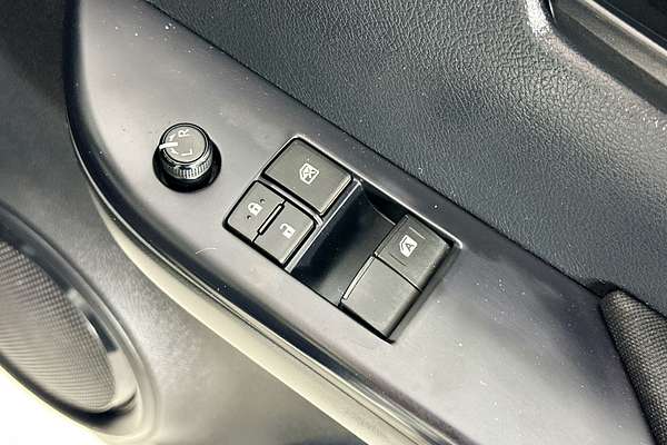 2023 Toyota HILUX WORKMATE (4x2) TGN121R 4x2