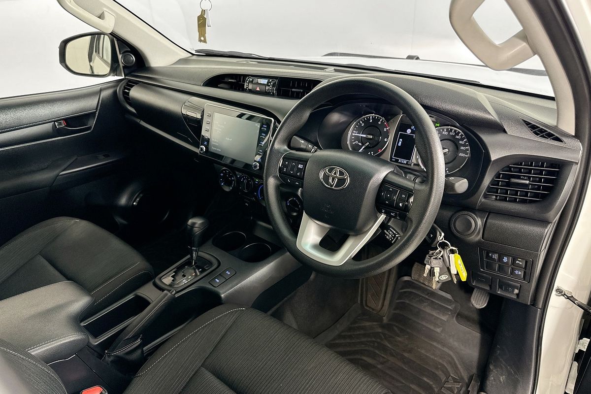 2024 Toyota HILUX SR (4x4) GUN126R 4X4