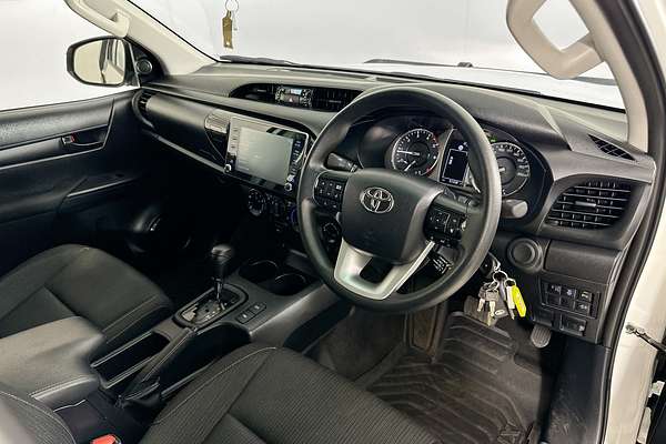 2024 Toyota HILUX SR (4x4) GUN126R 4X4
