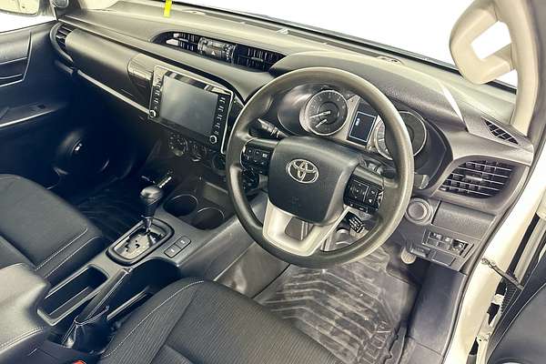 2022 Toyota HILUX SR (4x4) GUN126R 4X4