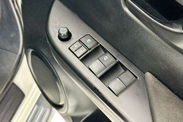 2020 Toyota HILUX SR (4x4) GUN126R MY19 UPGRADE 4X4