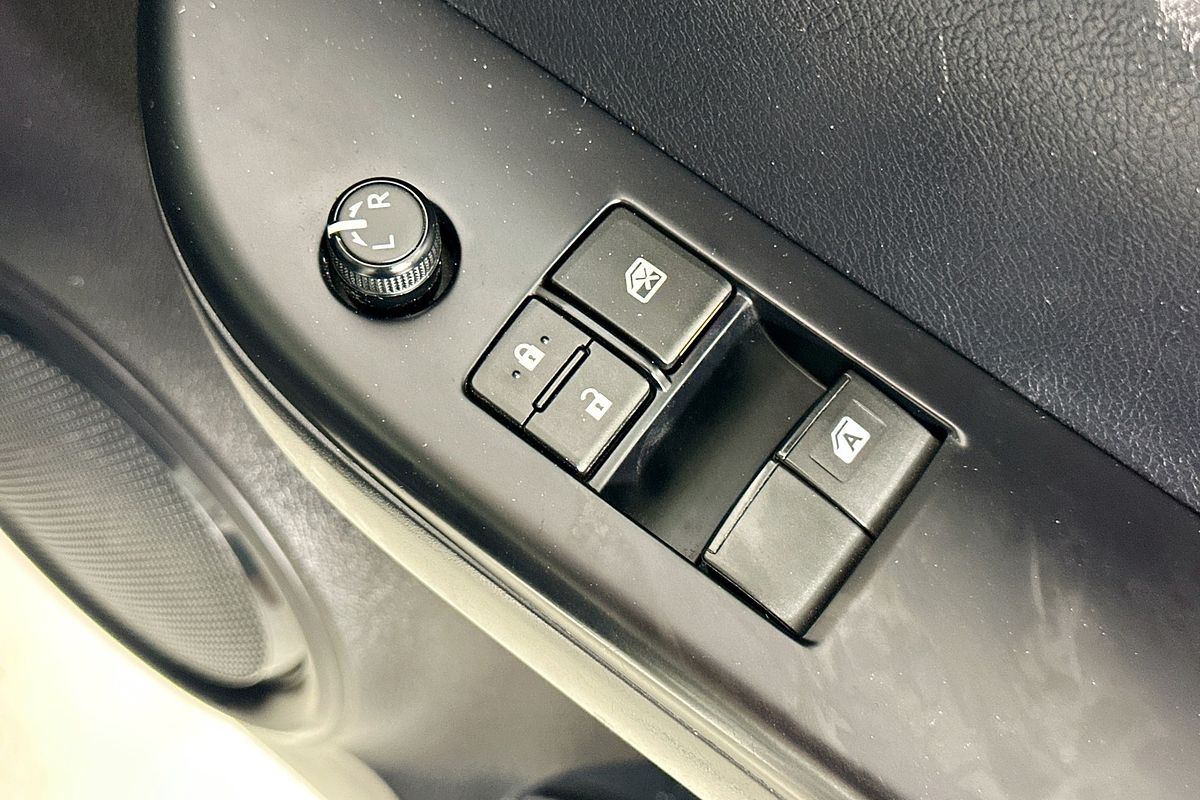 2020 Toyota HILUX WORKMATE TGN121R MY19 UPGRADE REAR WHEEL DRIVE