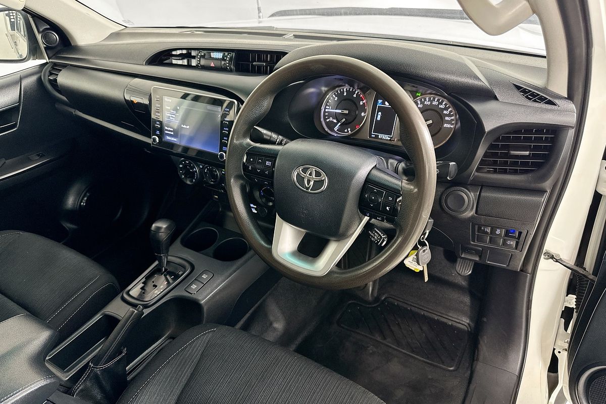 2021 Toyota HILUX SR (4x4) GUN126R 4X4