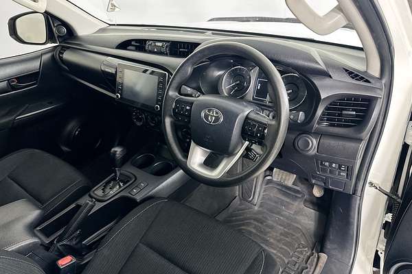 2022 Toyota HILUX SR (4x4) GUN126R 4X4