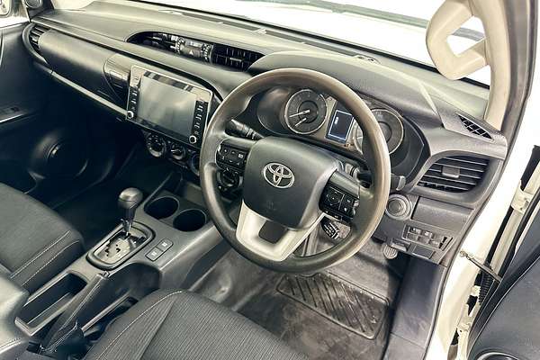 2021 Toyota HILUX SR (4x4) GUN126R 4X4
