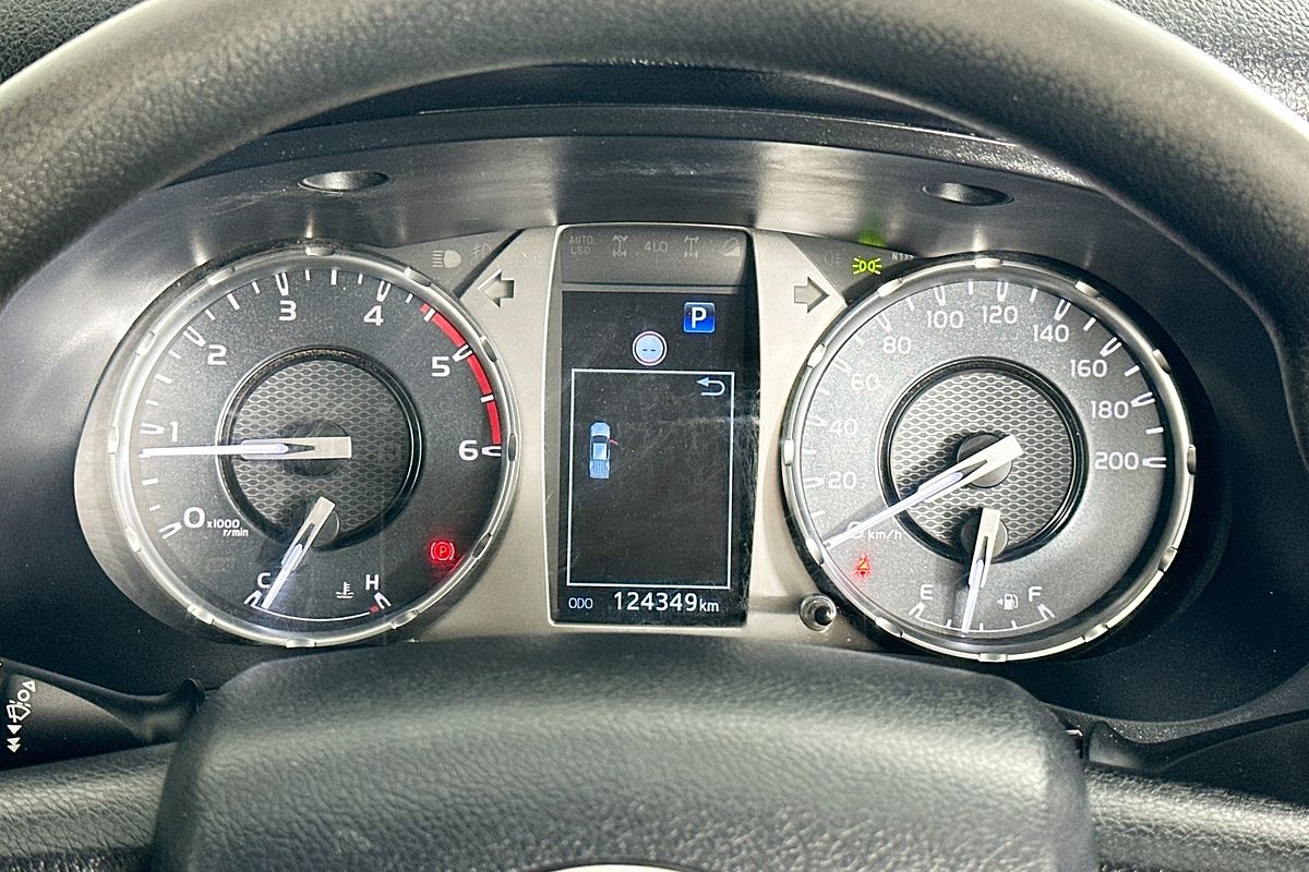 2021 Toyota HILUX SR (4x4) GUN126R FACELIFT 4X4