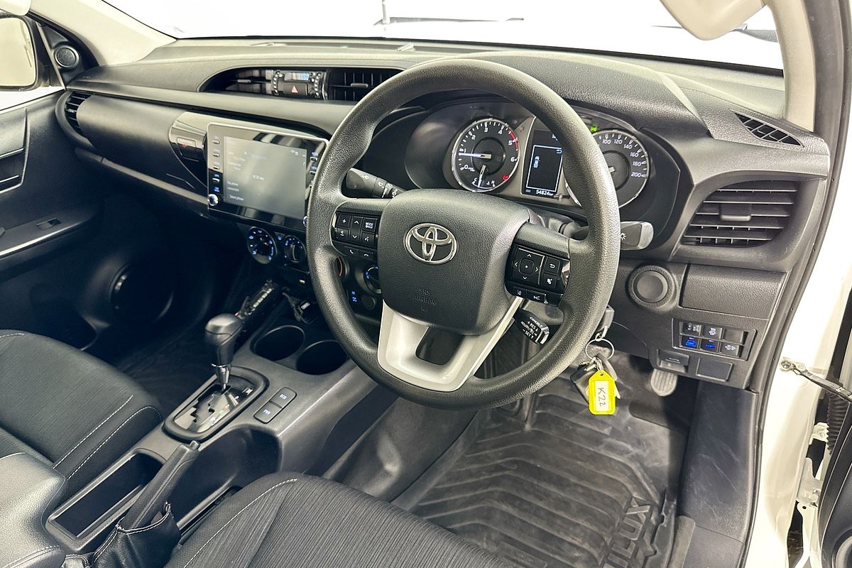 2023 Toyota HILUX SR (4x4) GUN126R 4X4