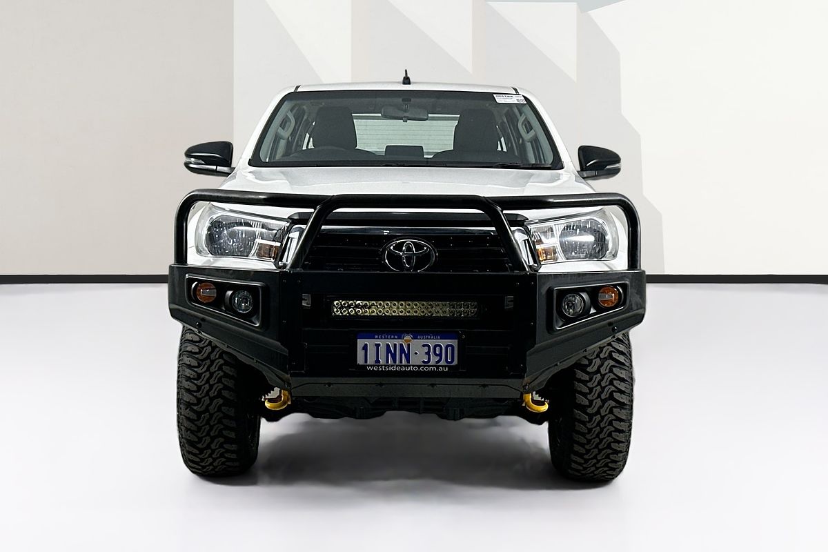 2019 Toyota HILUX SR (4x4) GUN126R MY19 4X4