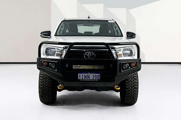 2019 Toyota HILUX SR (4x4) GUN126R MY19 4X4