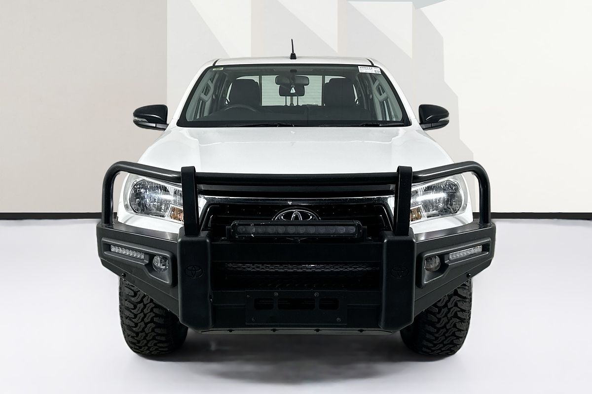 2019 Toyota HILUX SR (4x4) GUN126R MY19 4X4