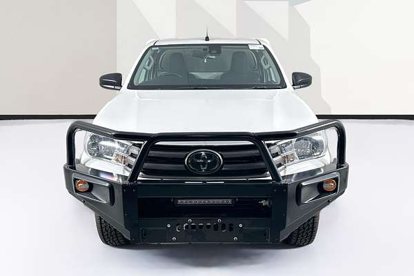 2020 Toyota HILUX SR (4x4) GUN126R FACELIFT 4X4