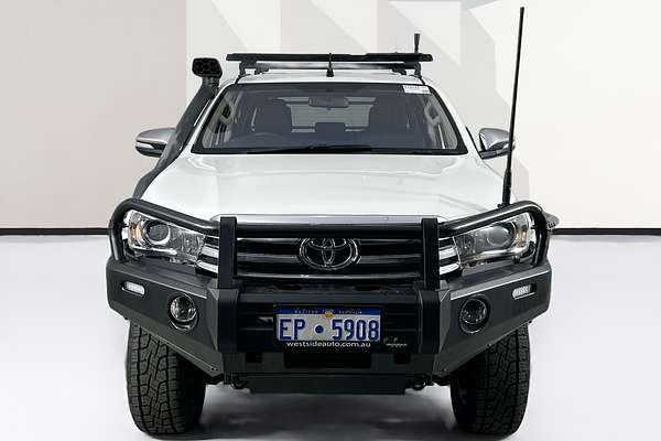 2016 Toyota HILUX SR5 (4x4) GUN126R 4X4