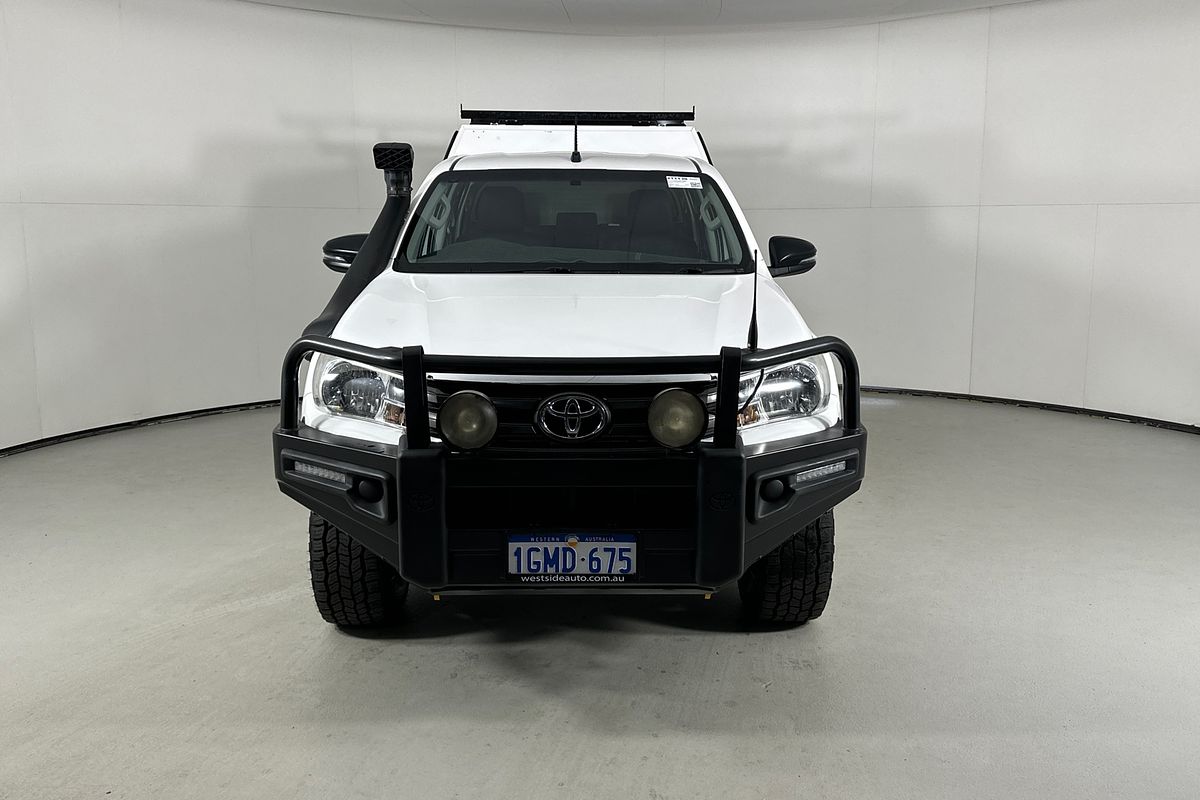 2018 Toyota HILUX SR (4x4) GUN126R MY17 4X4