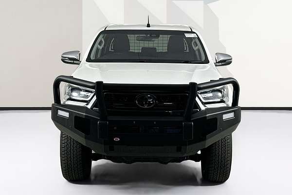 2021 Toyota HILUX SR5 (4x4) GUN126R FACELIFT 4X4