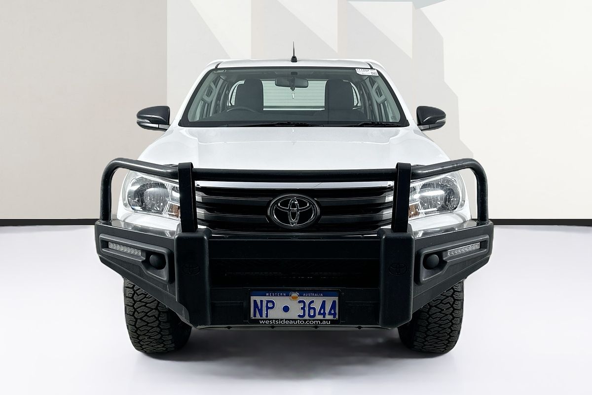 2017 Toyota HILUX SR GUN126R 4X4