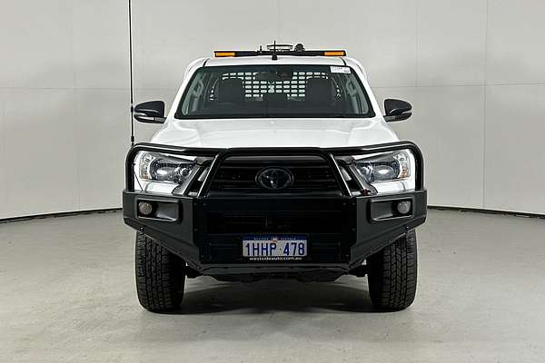 2020 Toyota HILUX SR (4x4) GUN126R FACELIFT 4X4