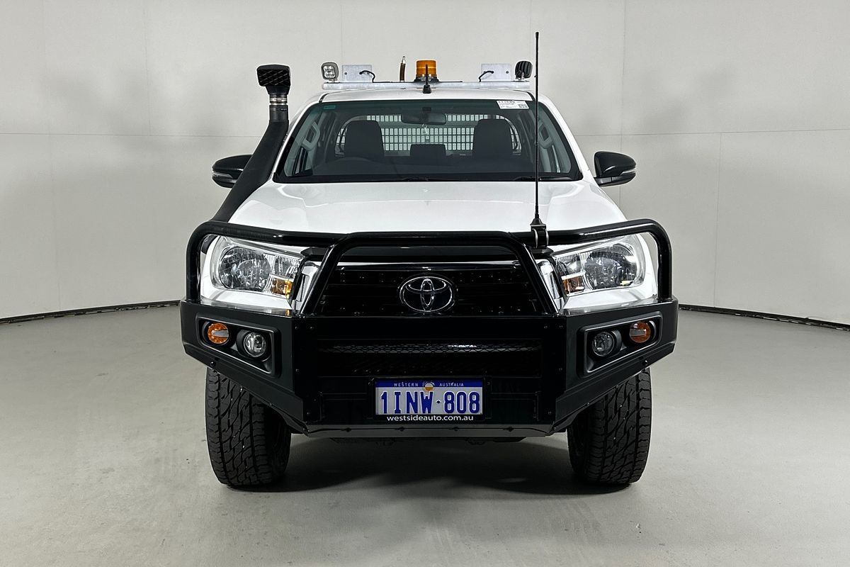 2019 Toyota HILUX SR (4x4) GUN126R MY19 4X4