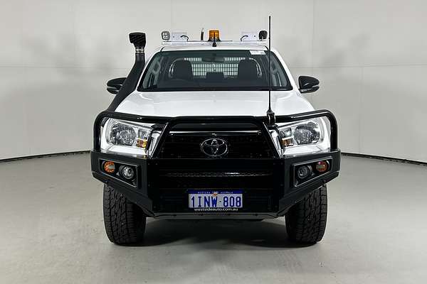2019 Toyota HILUX SR (4x4) GUN126R MY19 4X4