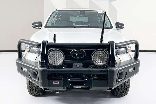 2024 Toyota HILUX SR (4x4) GUN126R FACELIFT 4X4