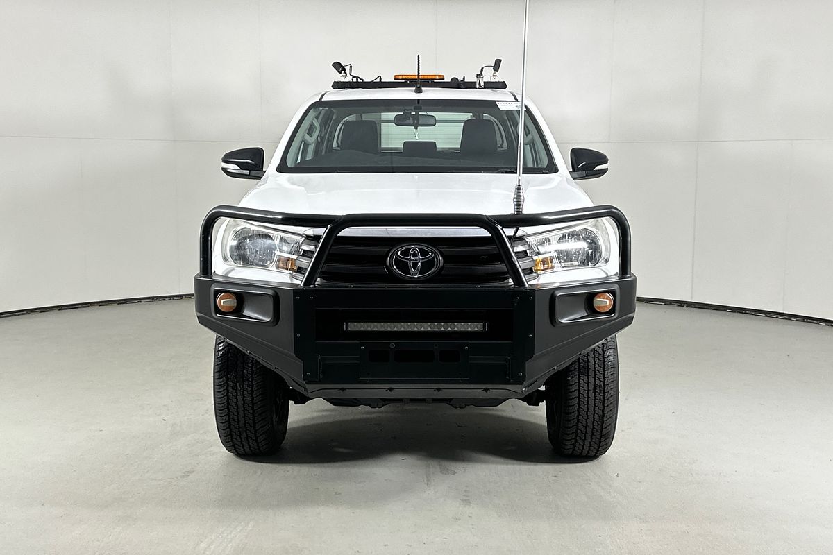 2016 Toyota HILUX SR (4x4) GUN126R 4X4
