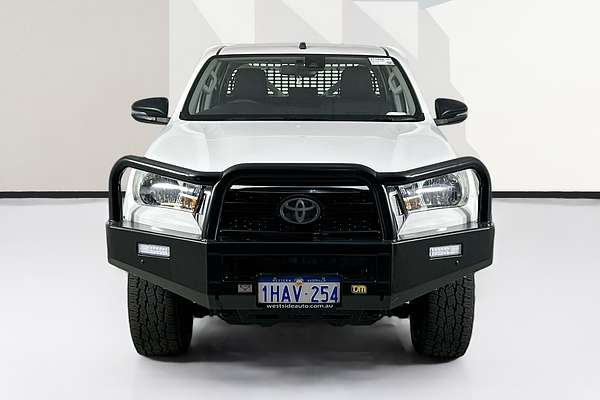 2020 Toyota HILUX SR (4x4) GUN126R MY19 UPGRADE 4X4
