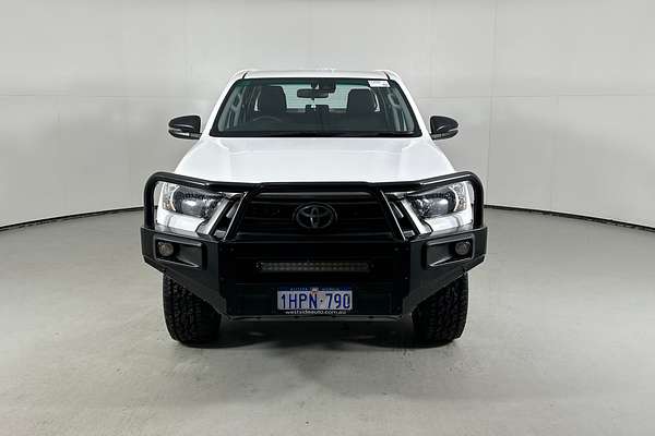 2022 Toyota HILUX SR (4x4) GUN126R 4X4