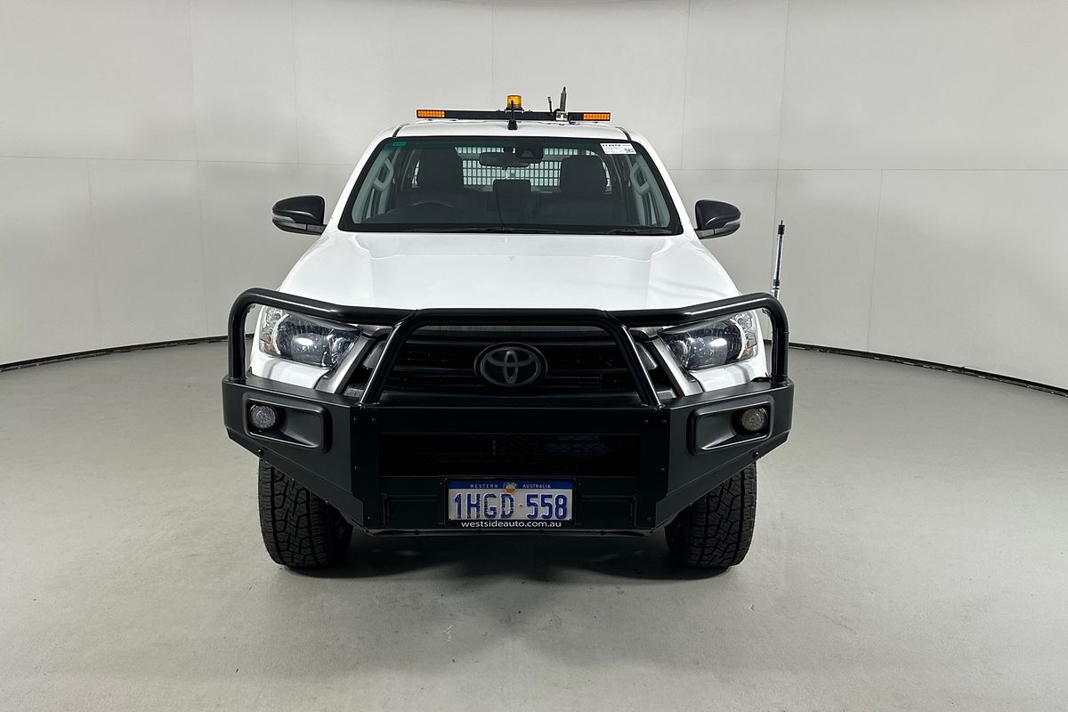 2020 Toyota HILUX SR (4x4) GUN126R FACELIFT 4X4