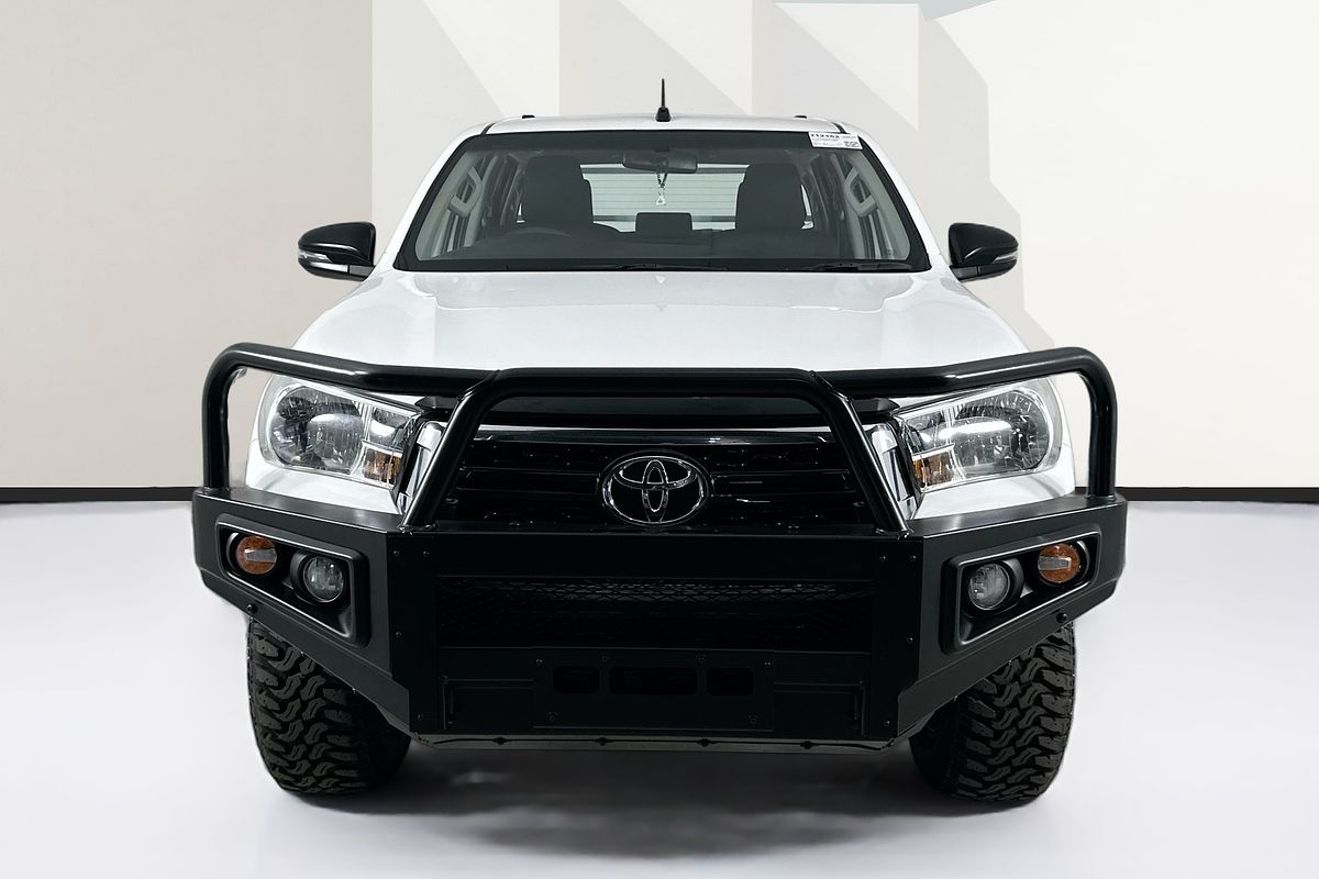2019 Toyota HILUX SR (4x4) GUN126R MY19 4X4