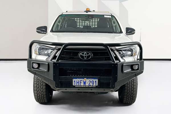 2021 Toyota HILUX SR (4x4) GUN126R FACELIFT 4X4