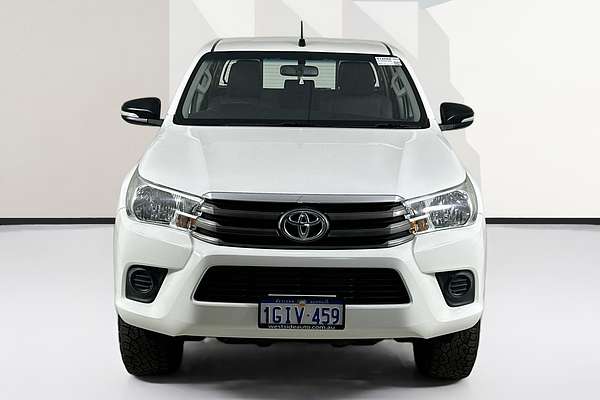 2017 Toyota HILUX SR HI-RIDER GUN136R REAR WHEEL DRIVE