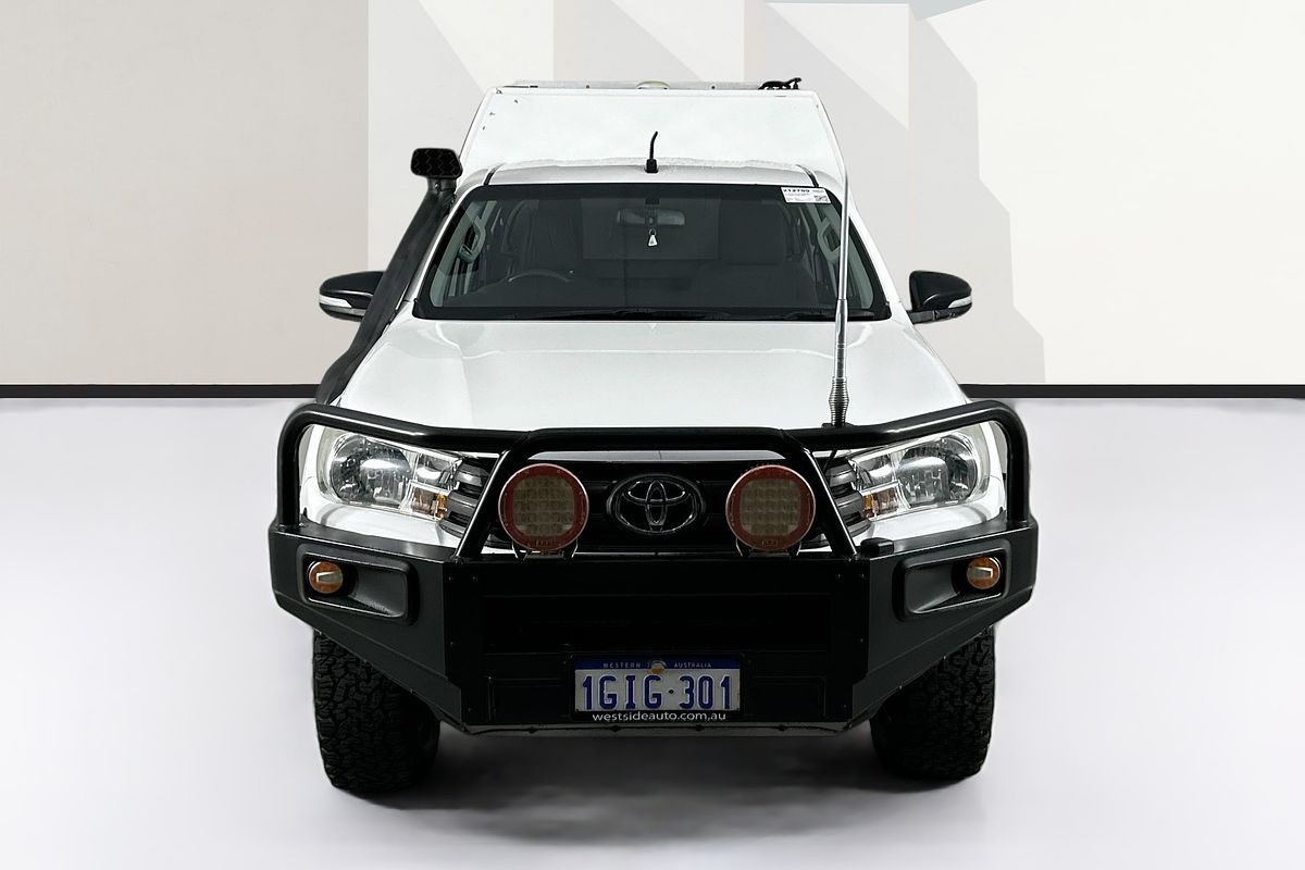 2017 Toyota HILUX SR (4x4) GUN126R 4X4