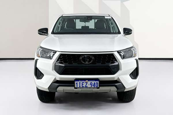 2024 Toyota HILUX SR 48V (4x4) GUN126R 4X4