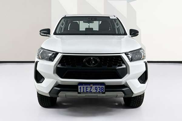2024 Toyota Hilux SR 48V GUN126R 4X4