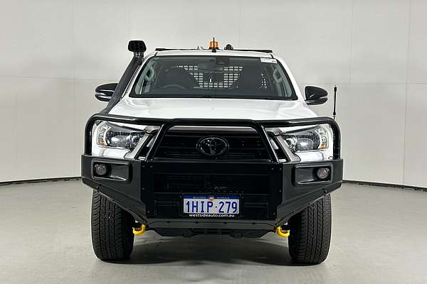2021 Toyota HILUX SR (4x4) GUN126R FACELIFT 4X4