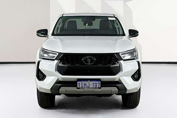 2024 Toyota Hilux SR5 (4x4) GUN126R 4X4